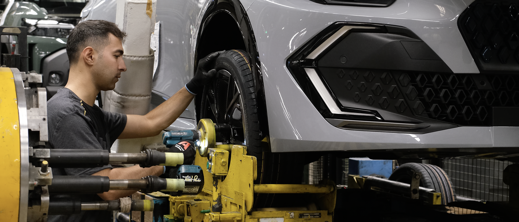 OYAK Renault Bursa Pres & Gövde Montaj Hattı